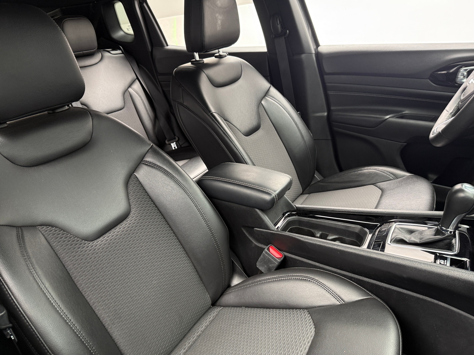 Thumbnail: 2022 Jeep Compass - 2