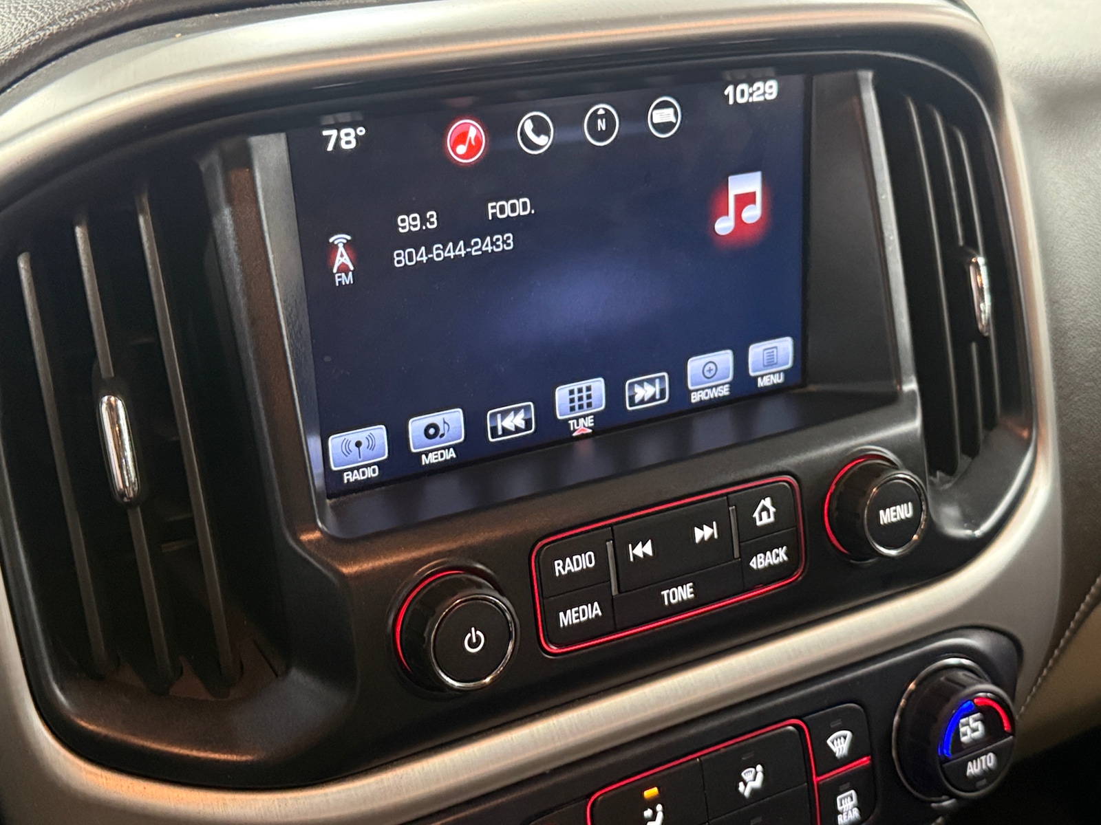 Thumbnail: 2016 GMC Canyon - 3