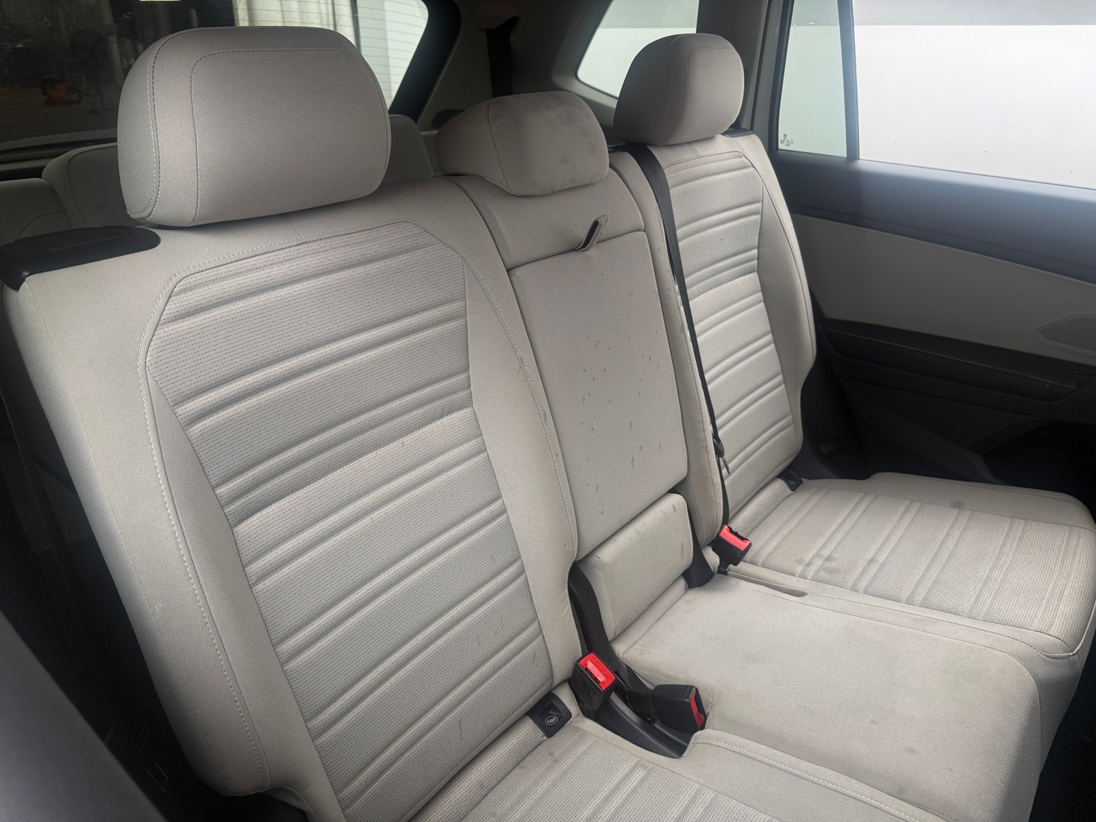 Thumbnail: 2023 Volkswagen Tiguan - 6