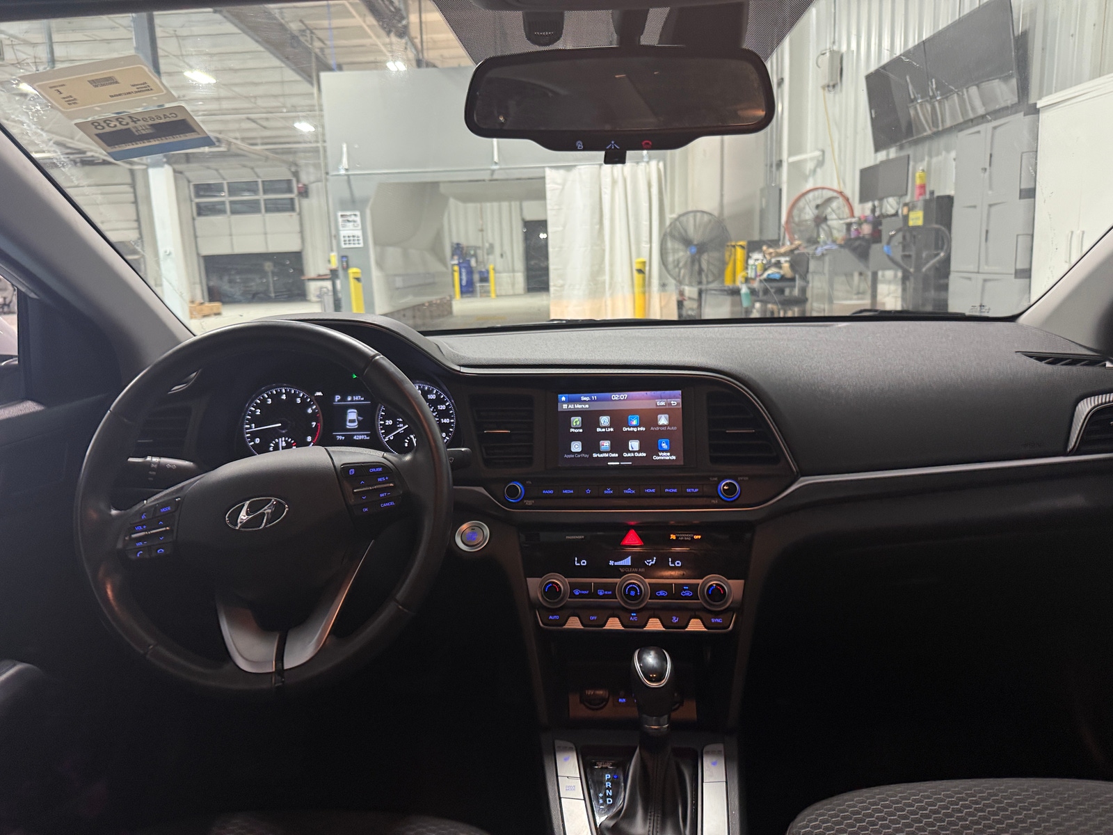 Thumbnail: 2019 Hyundai Elantra - 3