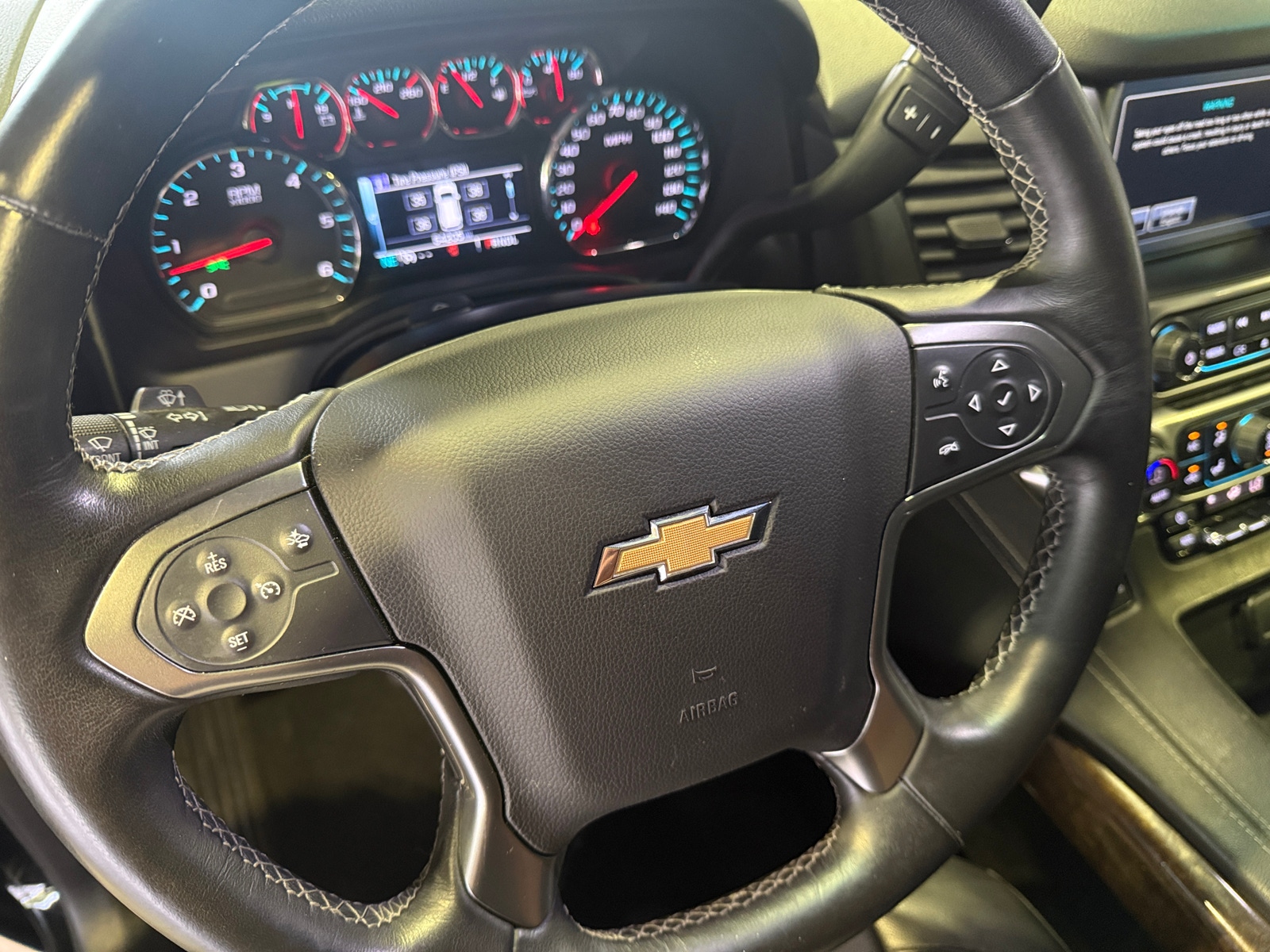 Thumbnail: 2017 Chevrolet Tahoe - 4