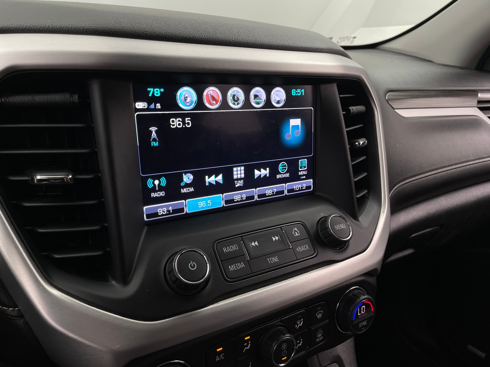 Thumbnail: 2019 GMC Acadia - 3