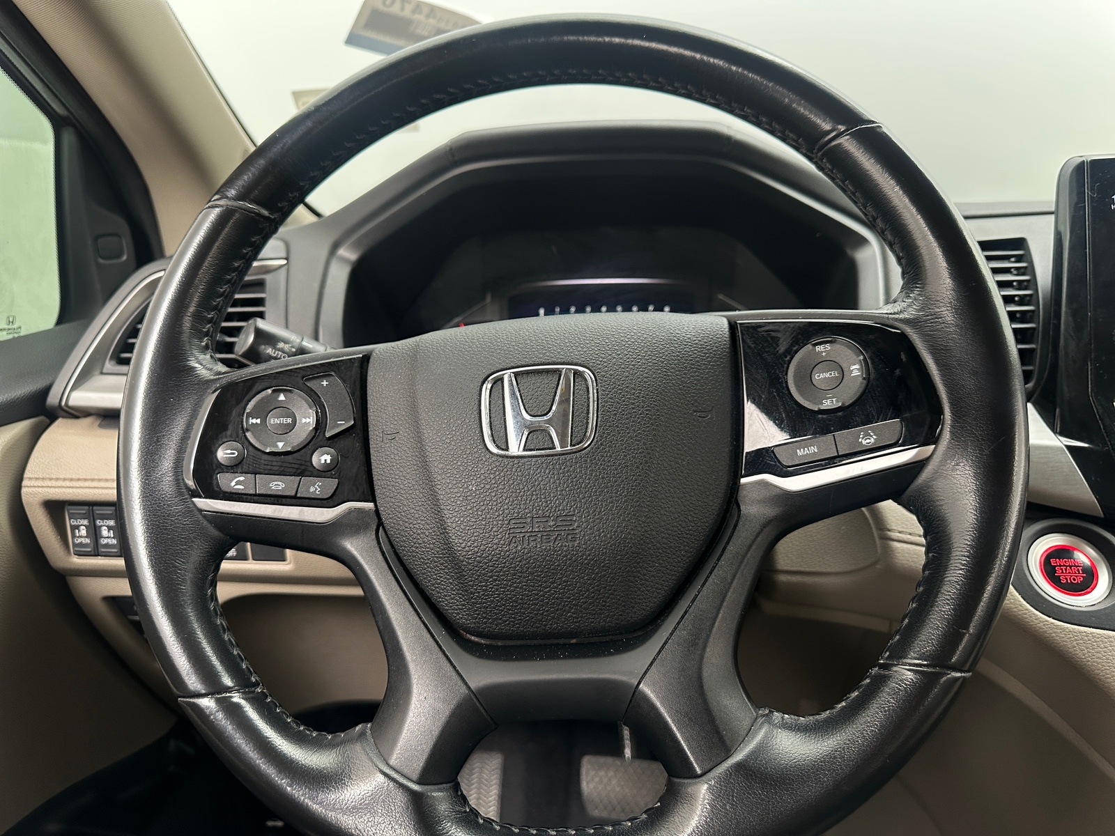 Thumbnail: 2018 Honda Odyssey - 4