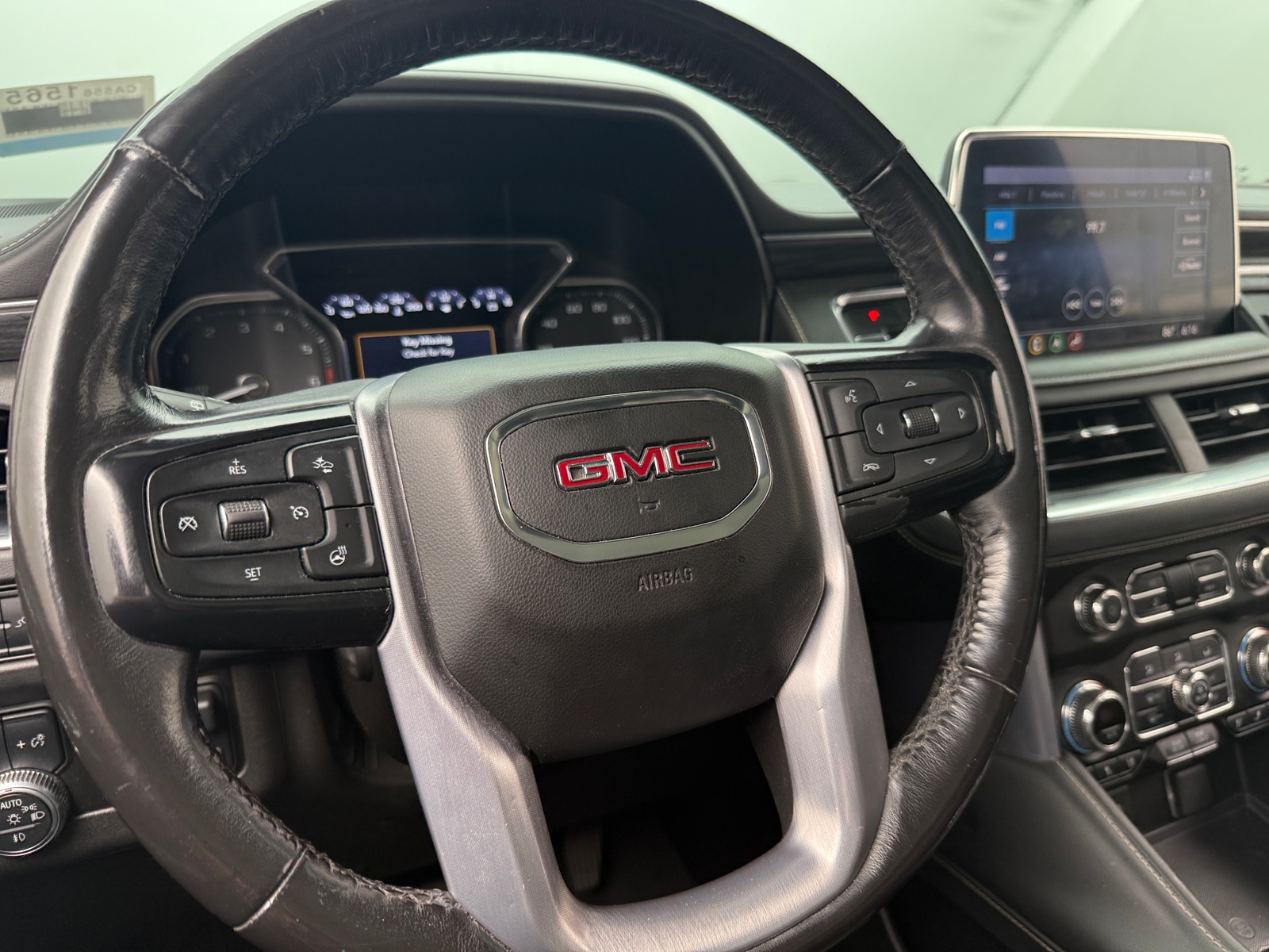 Thumbnail: 2021 GMC Yukon XL - 4