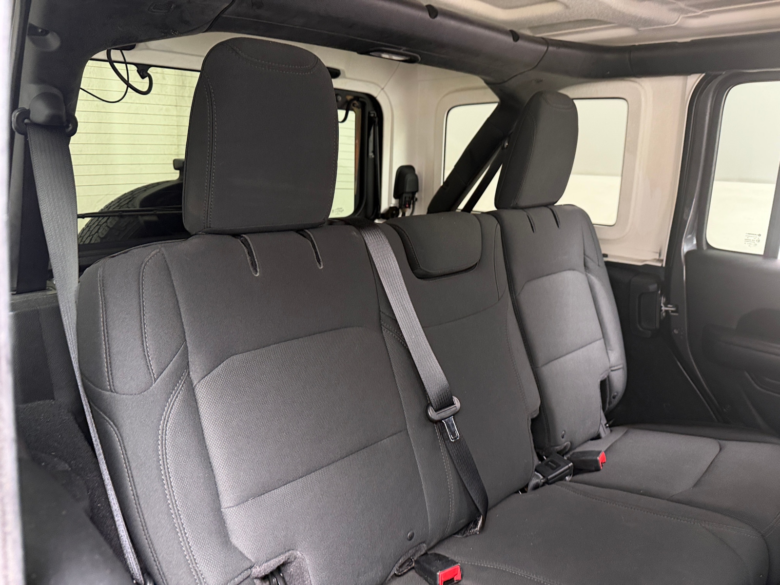 Thumbnail: 2018 Jeep Wrangler - 6