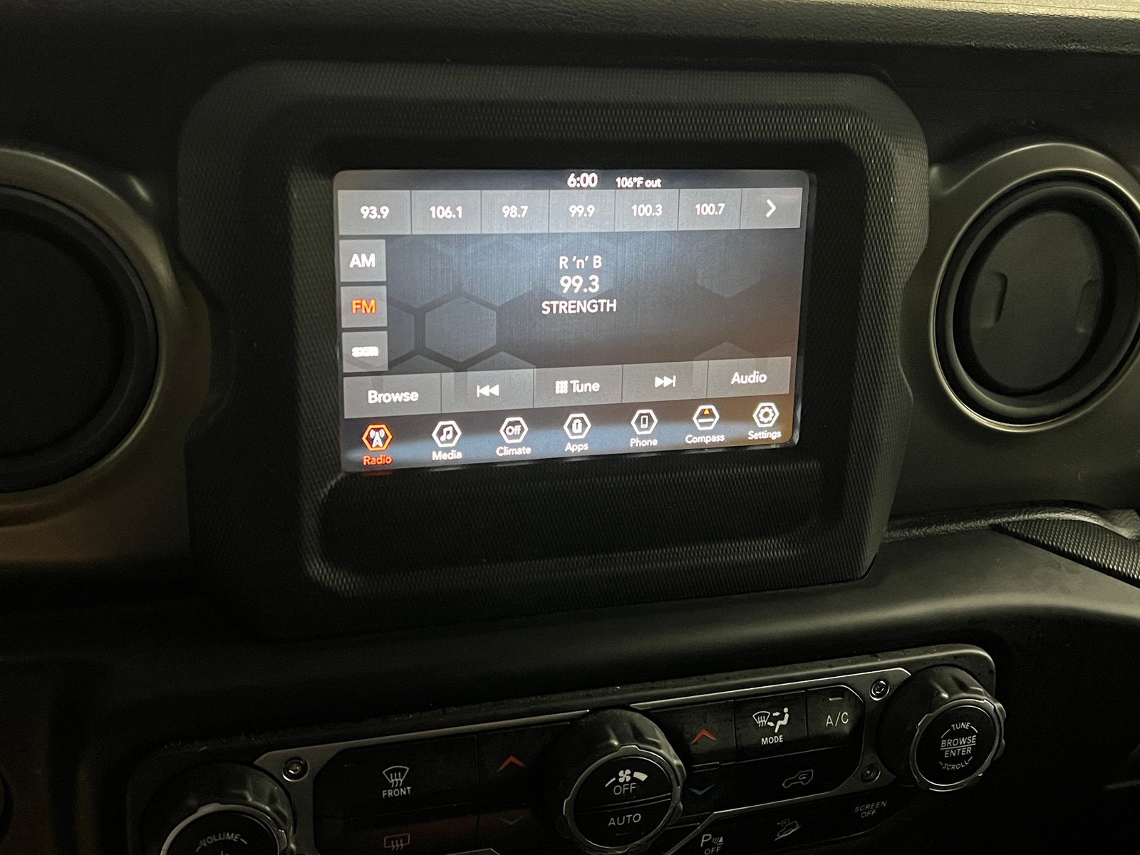 Thumbnail: 2018 Jeep Wrangler - 4