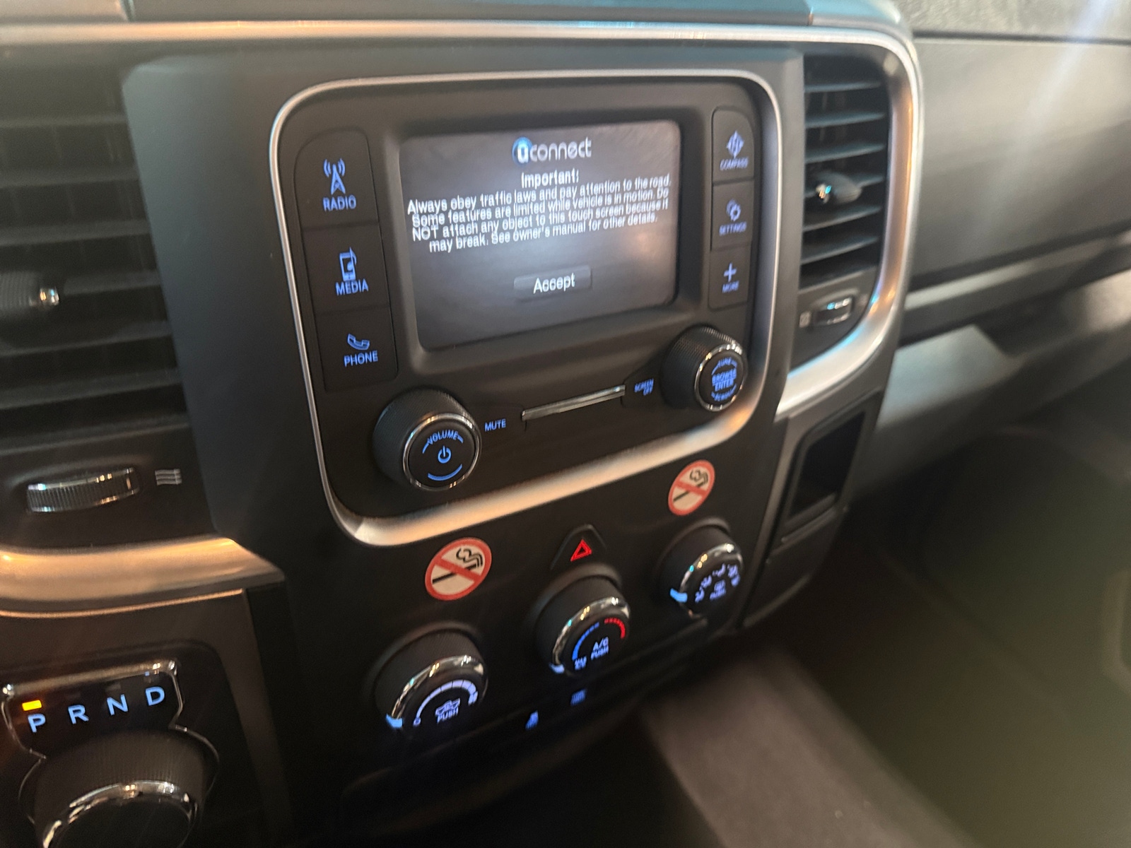 Thumbnail: 2024 RAM 1500 Classic - 4