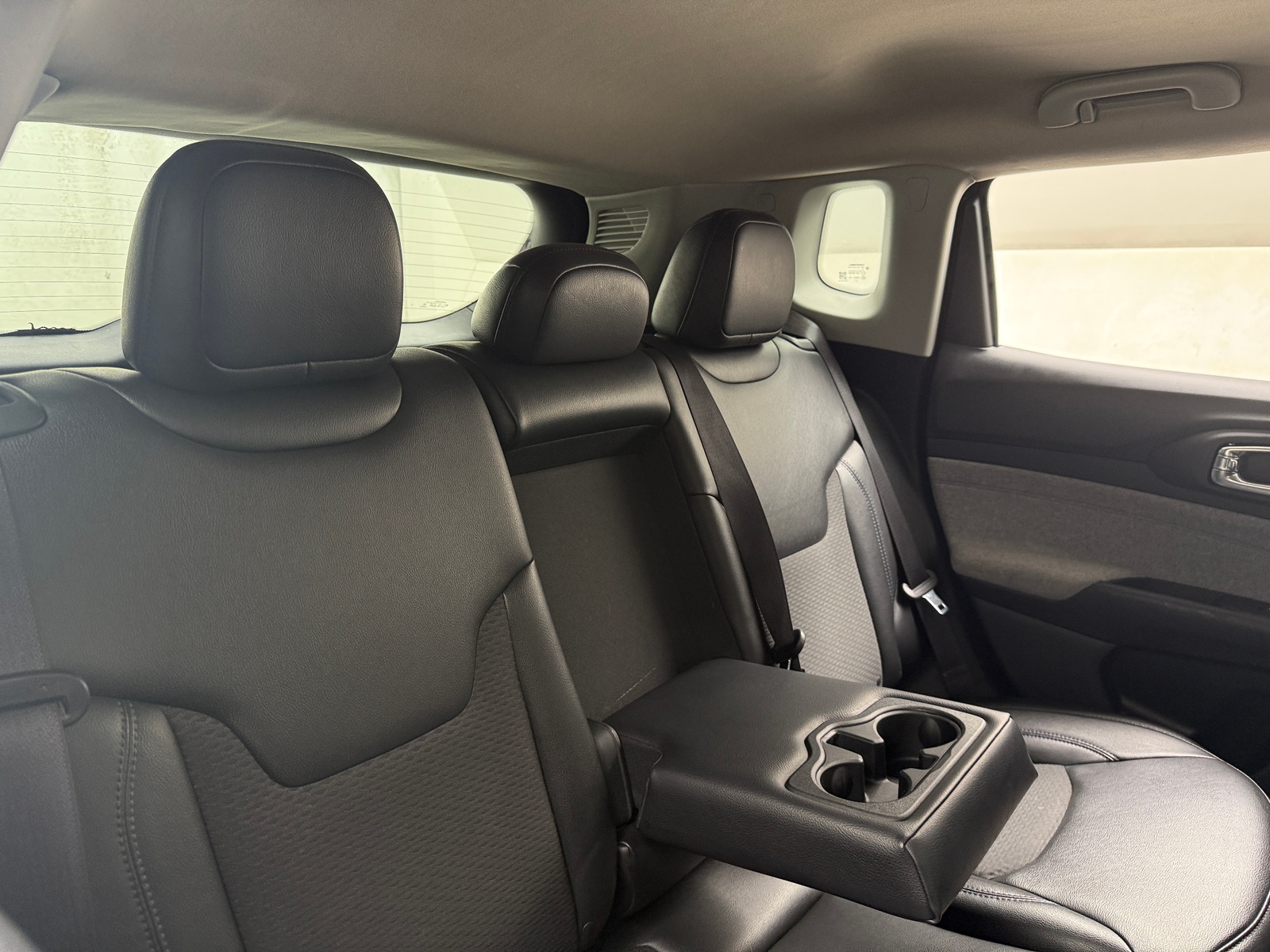 Thumbnail: 2022 Jeep Compass - 6