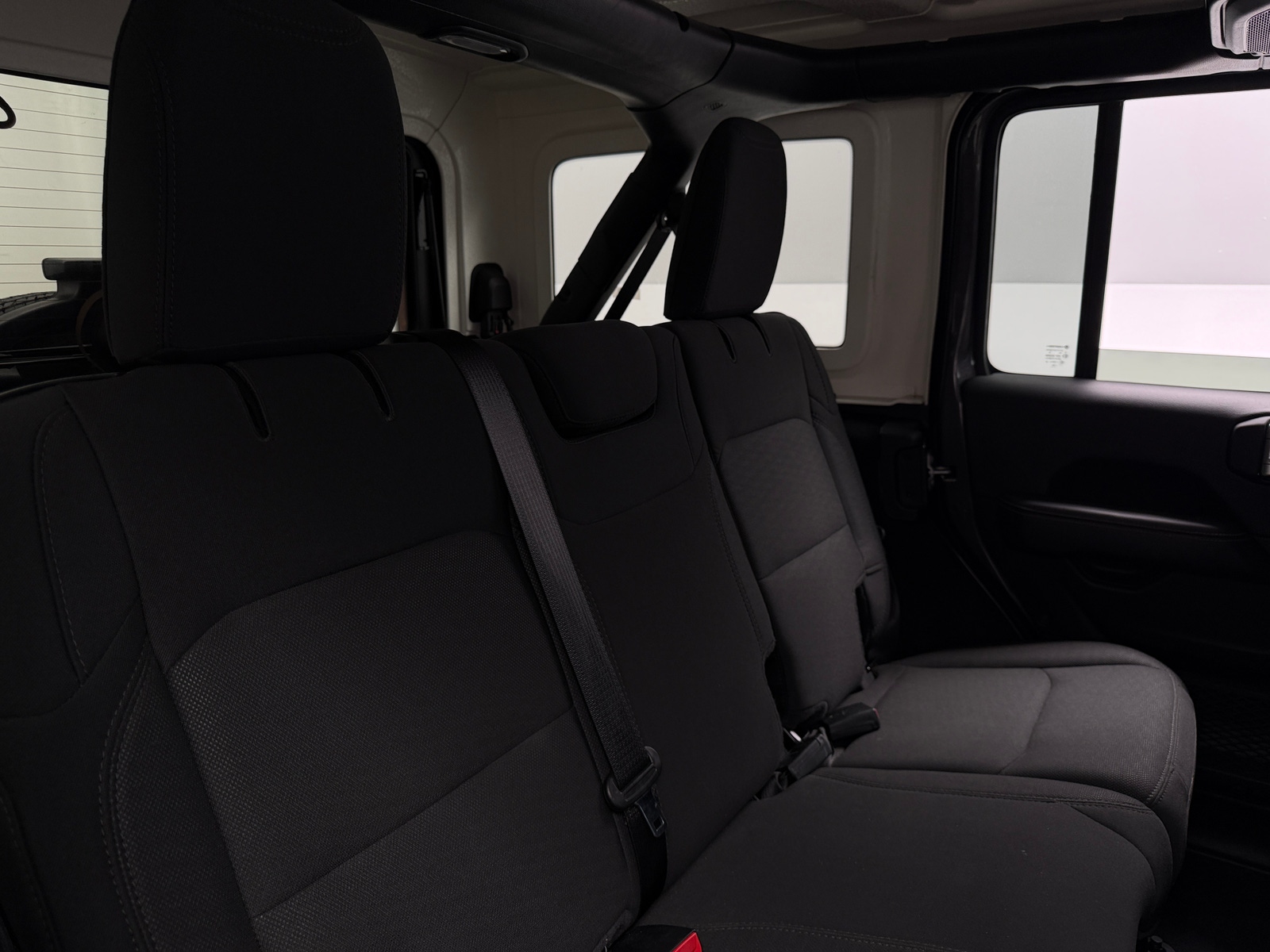 Thumbnail: 2020 Jeep Wrangler - 6
