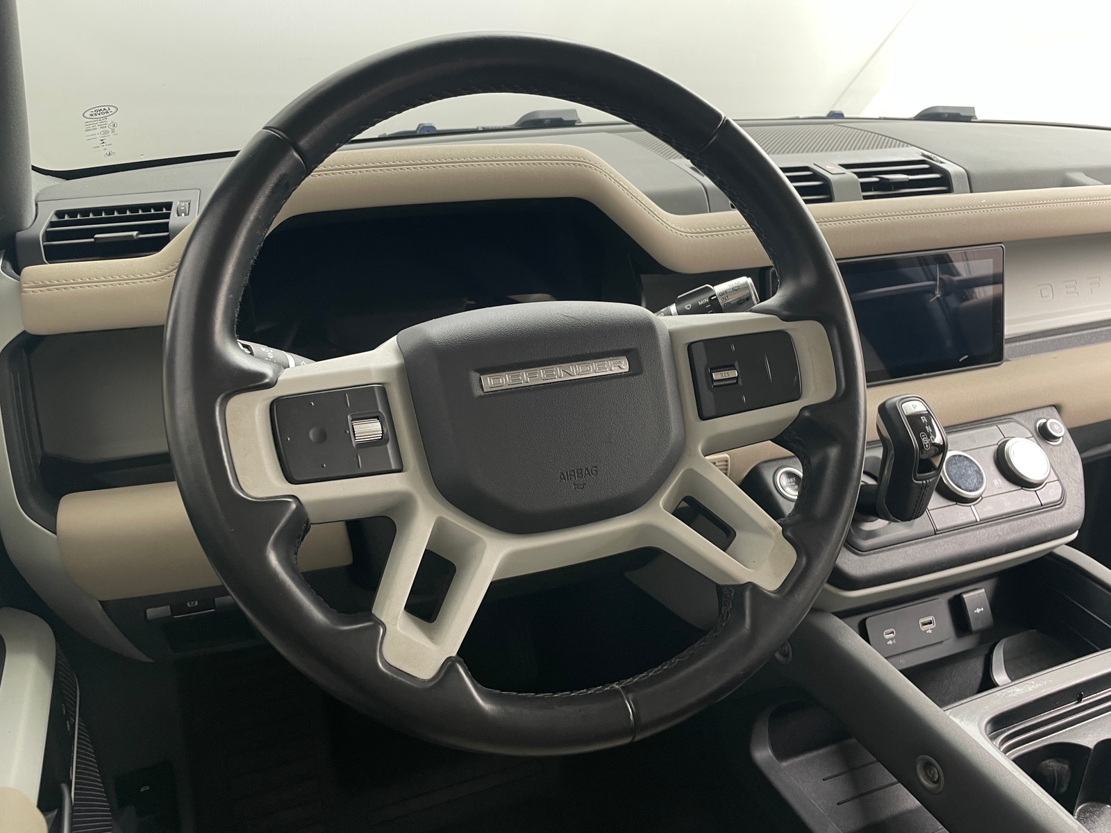 Thumbnail: 2021 Land Rover Defender - 5