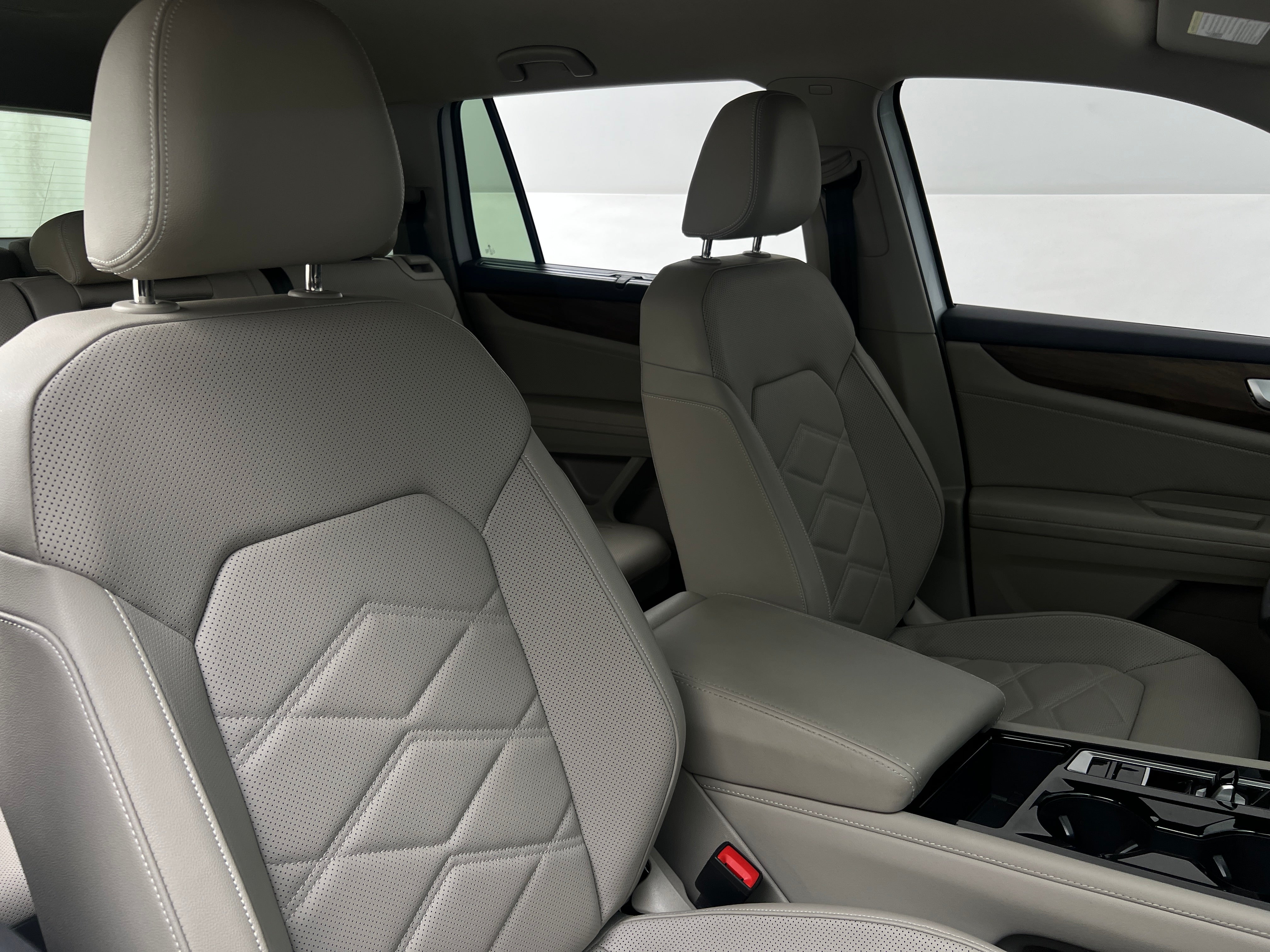 2026 Volkswagen Atlas SE w/Tech