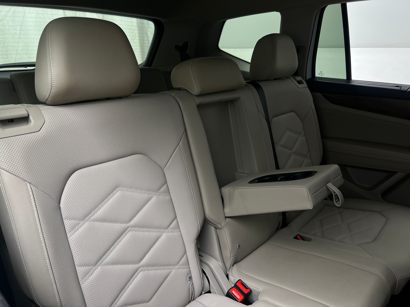 Thumbnail: 2026 Volkswagen Atlas - 5