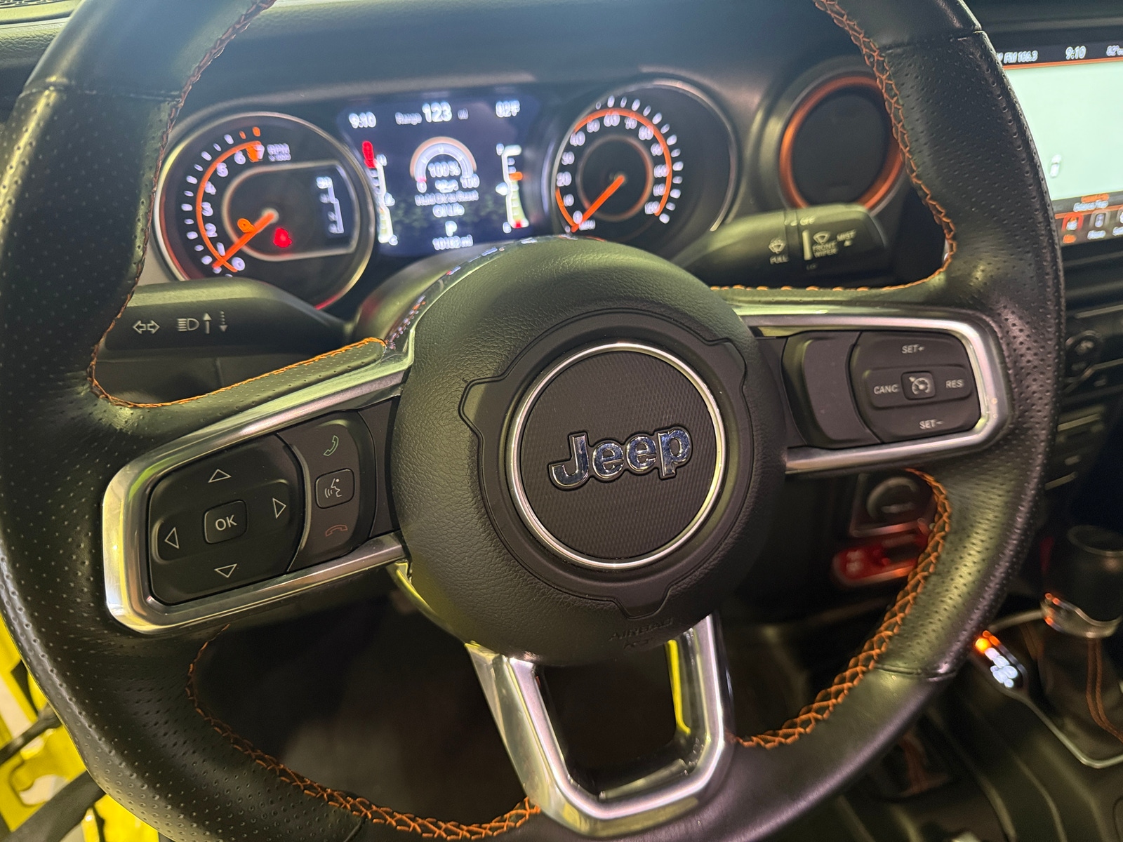 Thumbnail: 2023 Jeep Gladiator - 5