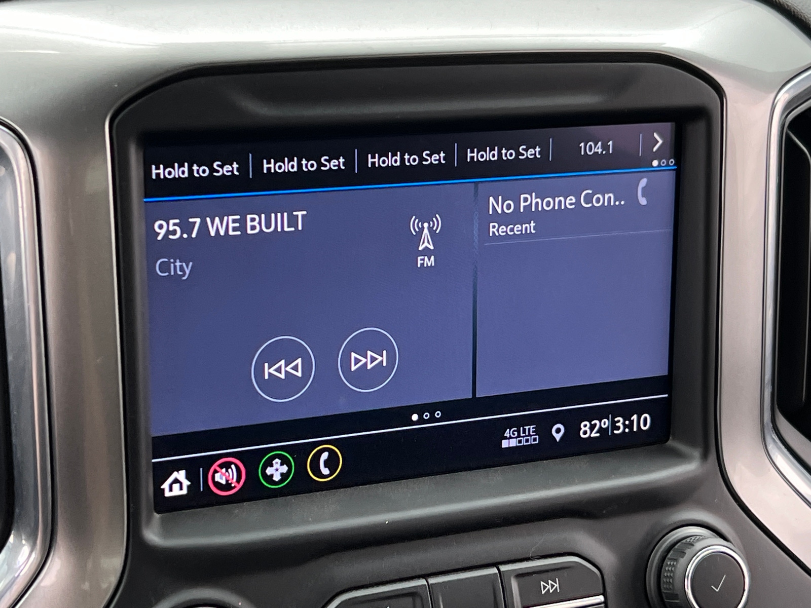 Thumbnail: 2019 Chevrolet Silverado 1500 - 4