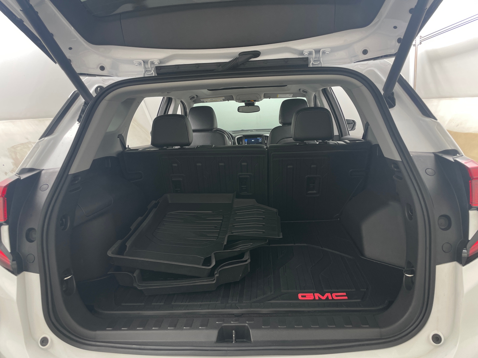 Thumbnail: 2024 GMC Terrain - 6
