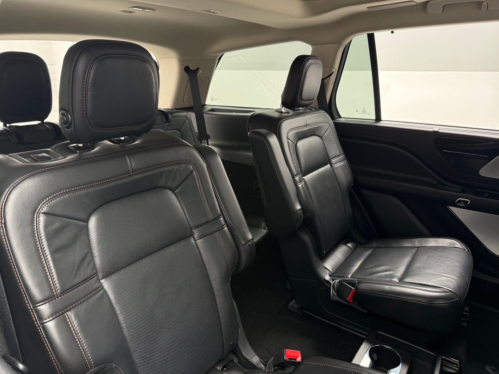 Thumbnail: 2020 Lincoln Aviator - 5