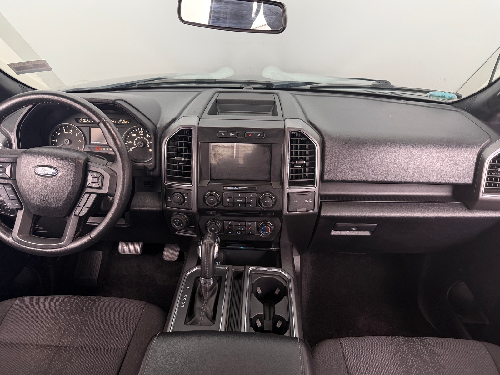 Thumbnail: 2018 Ford Econoline - 3