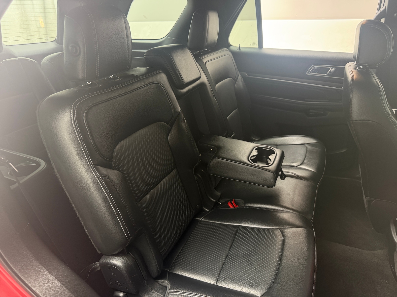 Thumbnail: 2016 Ford Explorer - 5