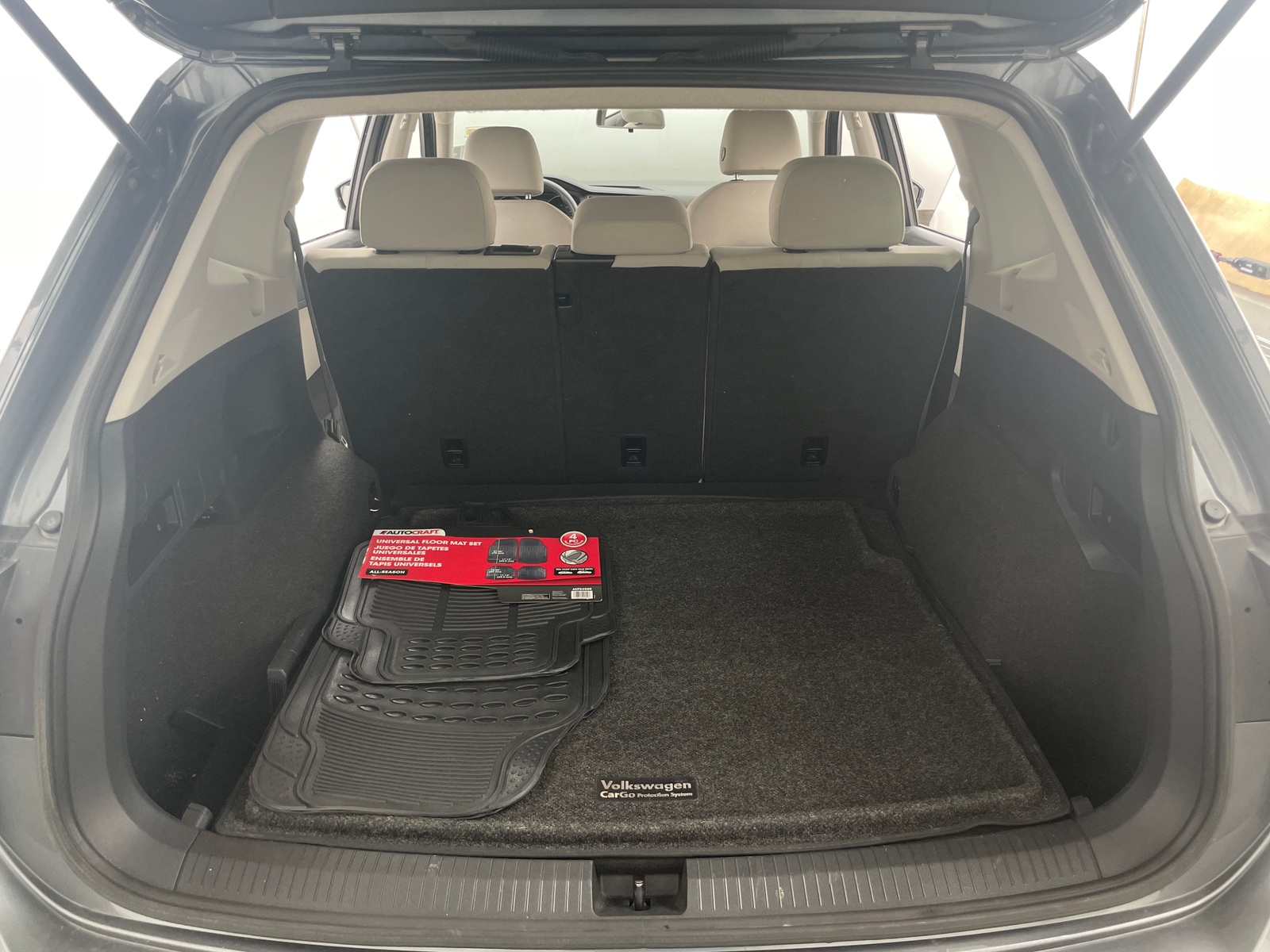 Thumbnail: 2018 Volkswagen Tiguan - 7