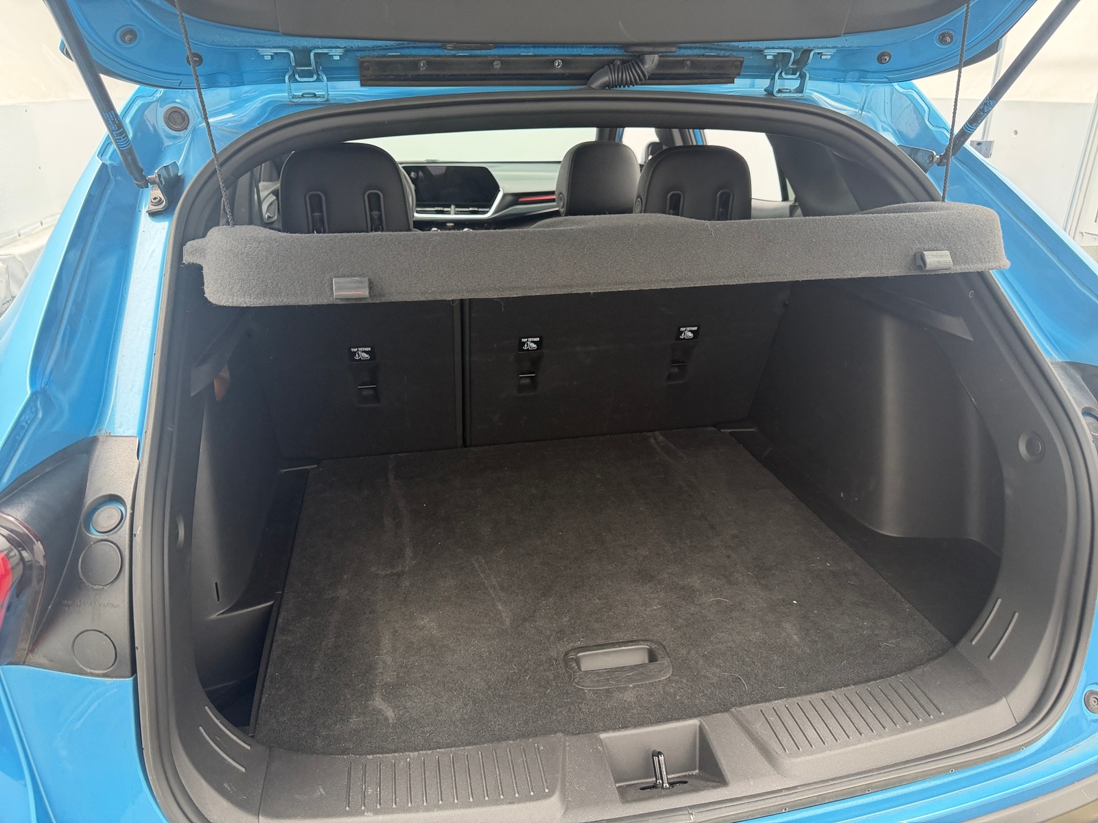 Thumbnail: 2025 Chevrolet Trax - 6