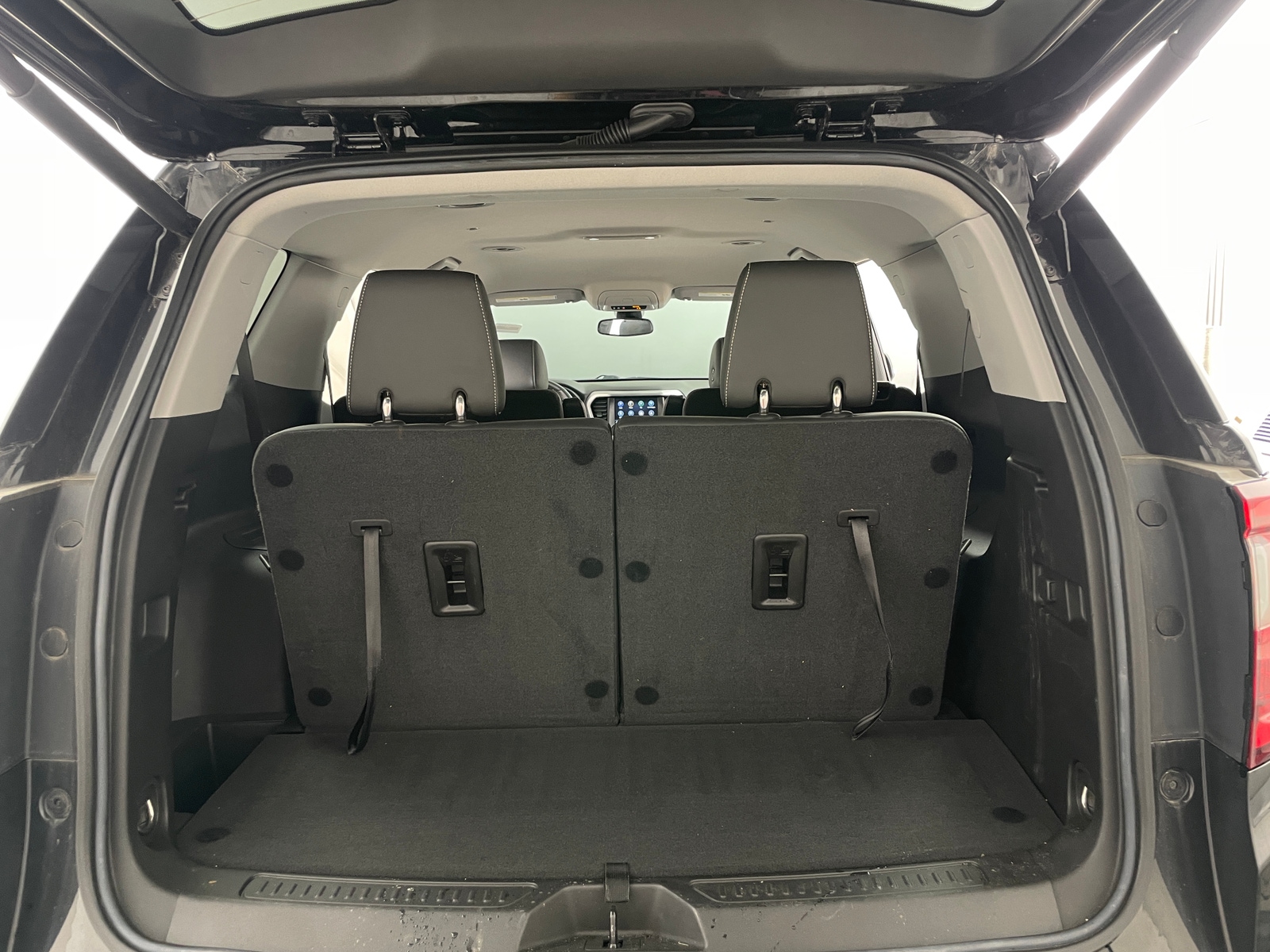 Thumbnail: 2023 GMC Acadia - 6