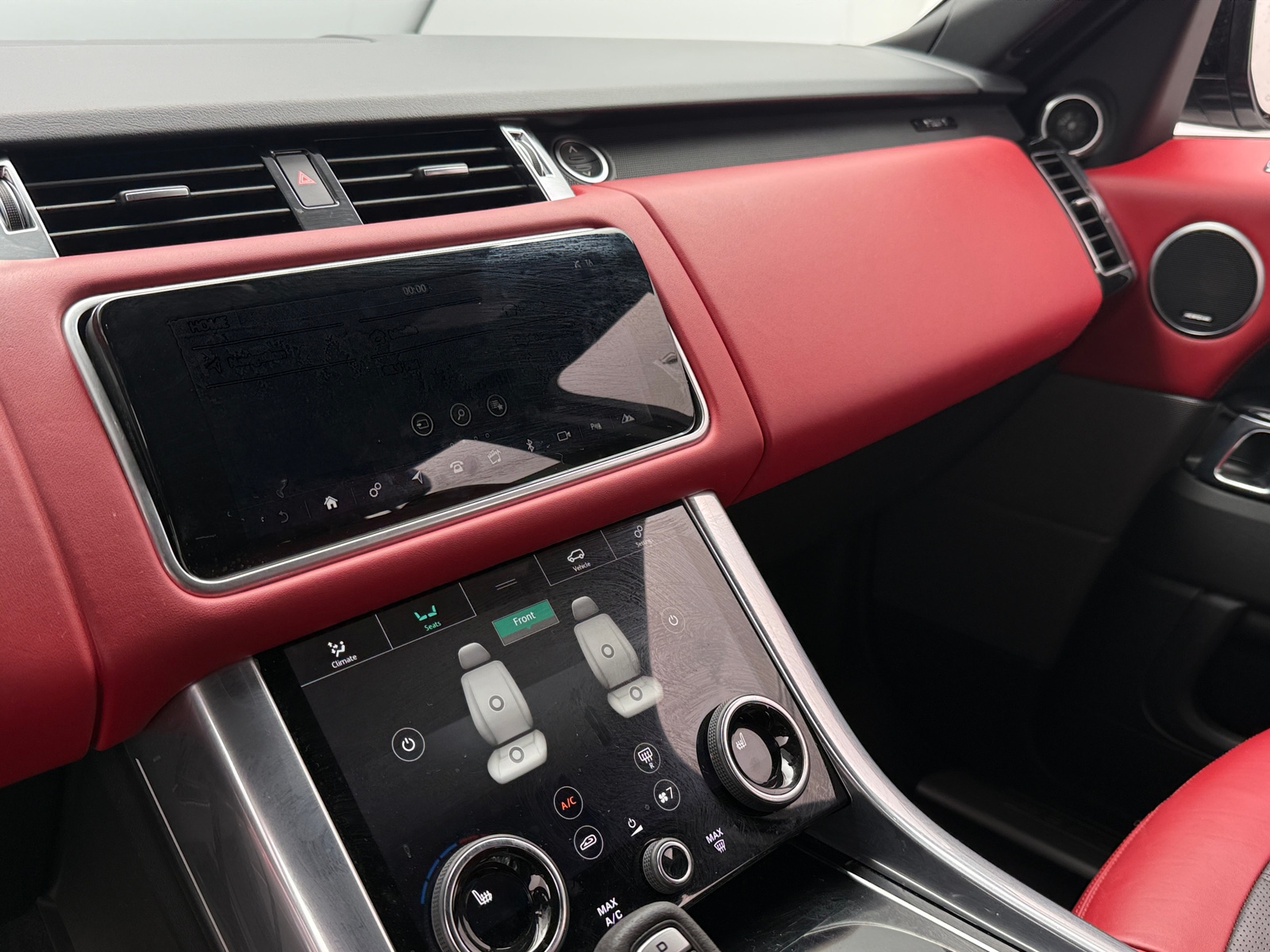 Thumbnail: 2022 Land Rover Range Rover Sport - 4