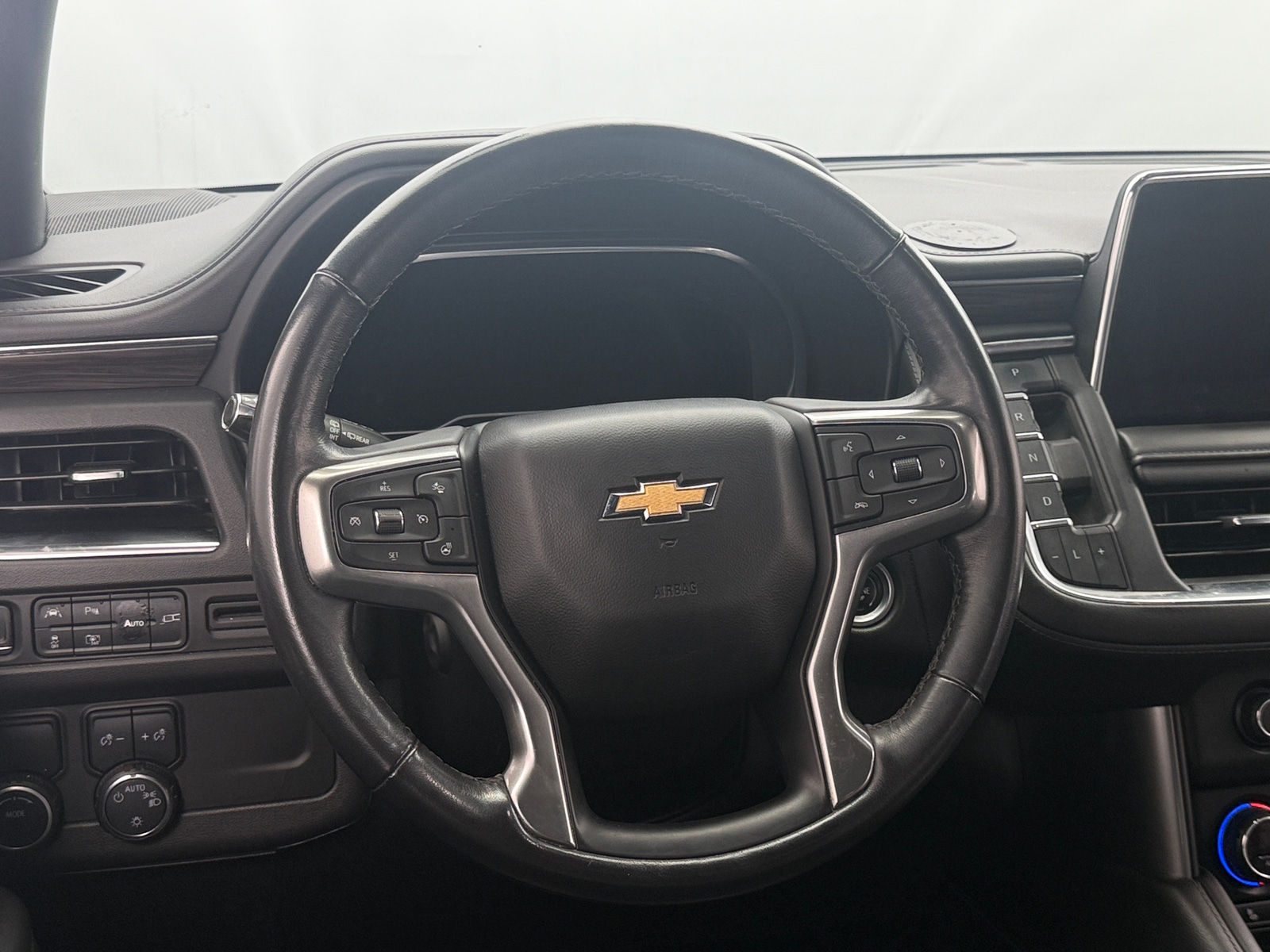 Thumbnail: 2022 Chevrolet Tahoe - 4