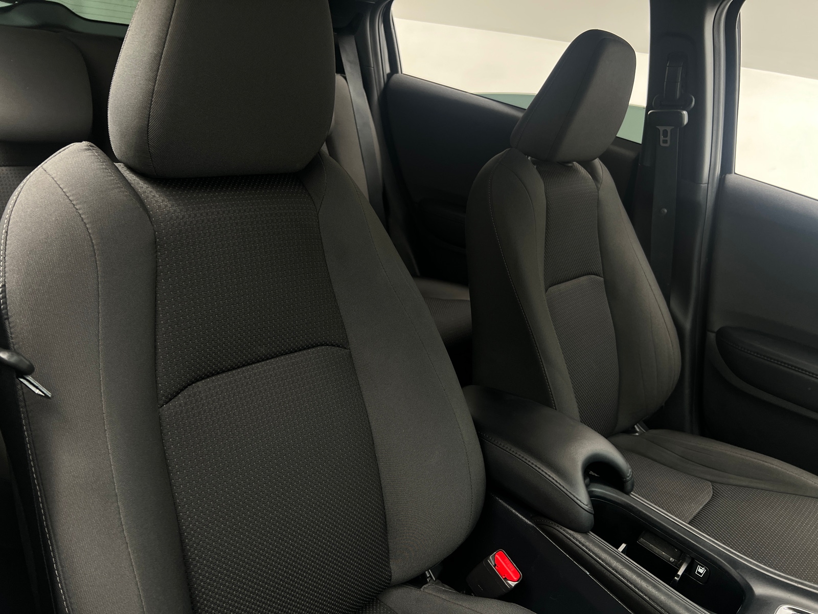 Thumbnail: 2022 Honda HR-V - 2
