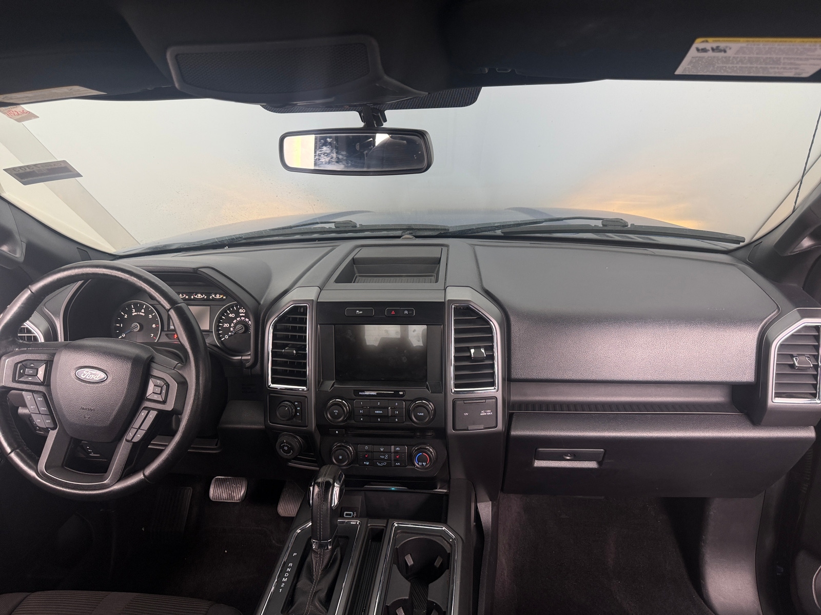 Thumbnail: 2017 Ford Econoline - 3