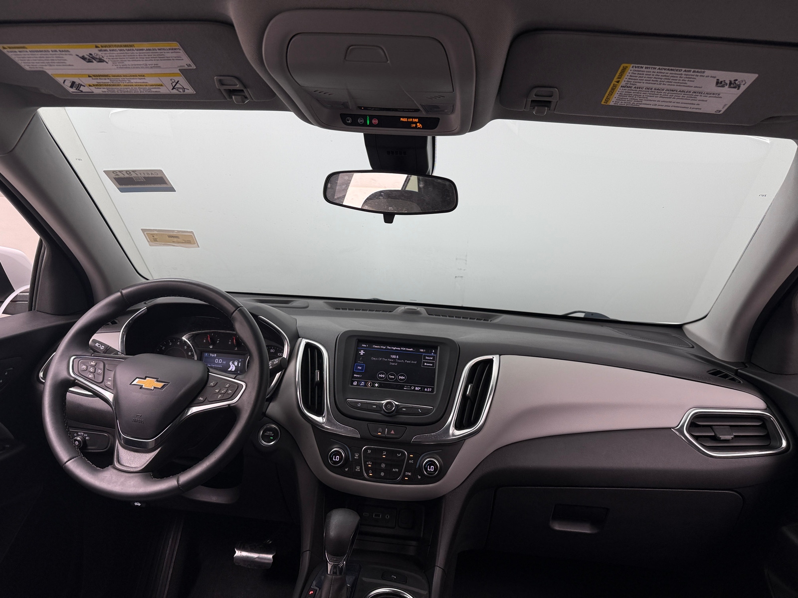 Thumbnail: 2023 Chevrolet Equinox - 3