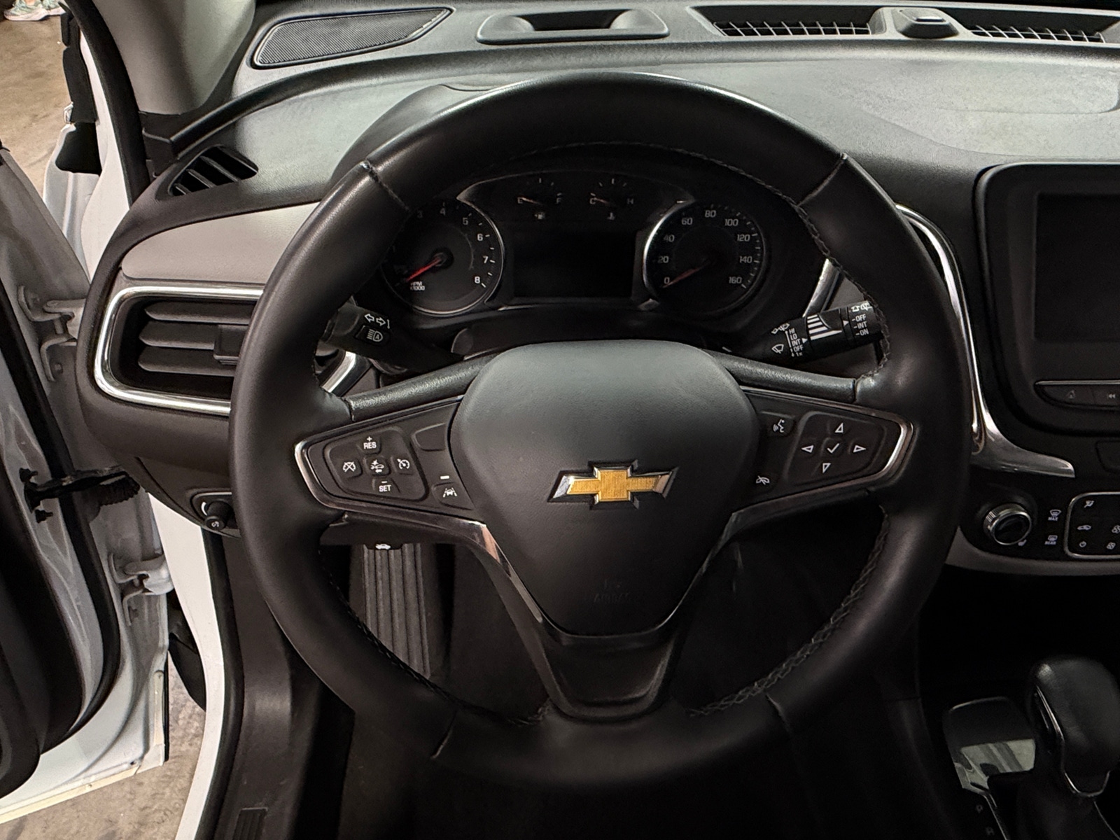 Thumbnail: 2023 Chevrolet Equinox - 5