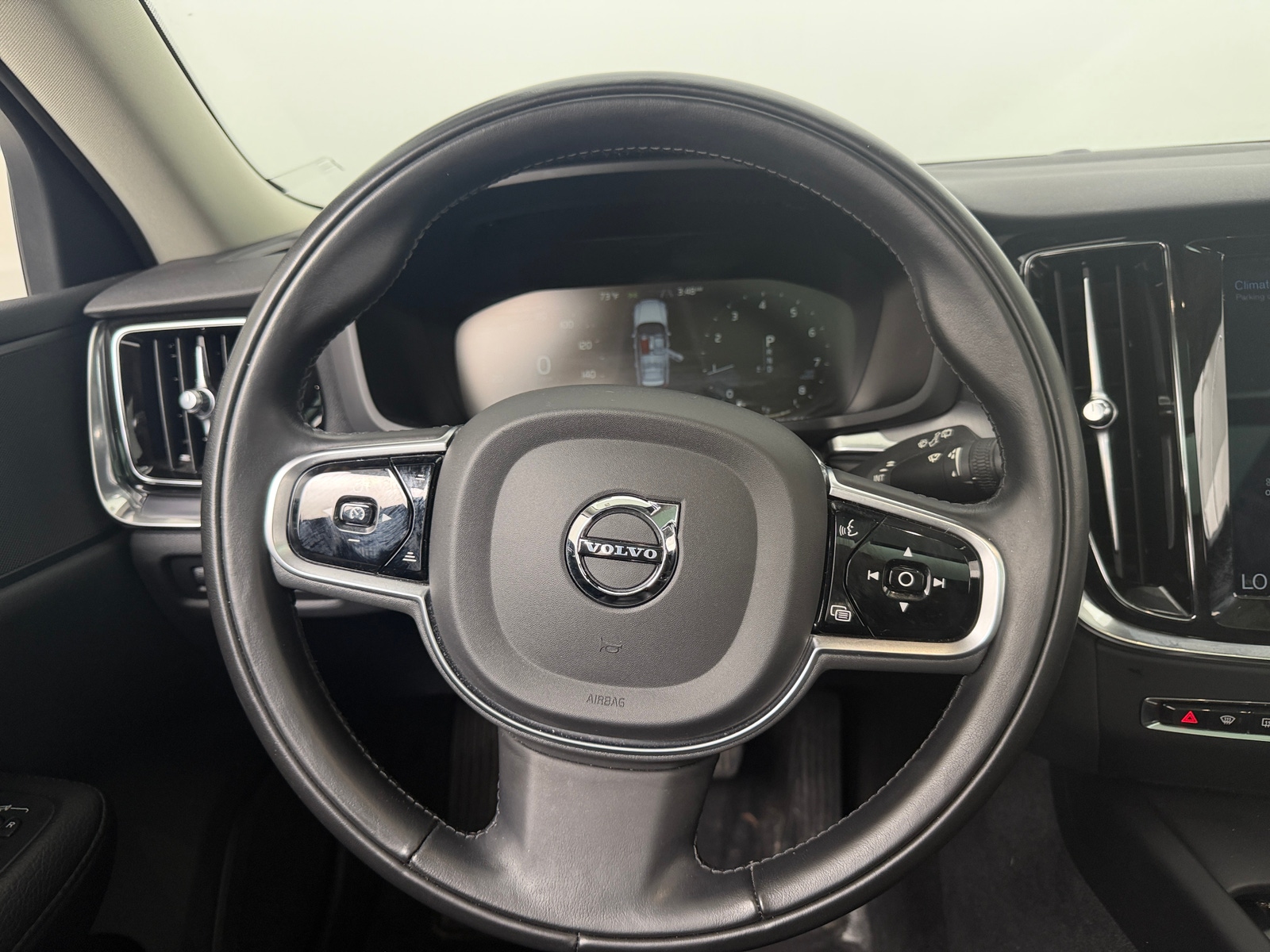 Thumbnail: 2020 Volvo V60 - 4