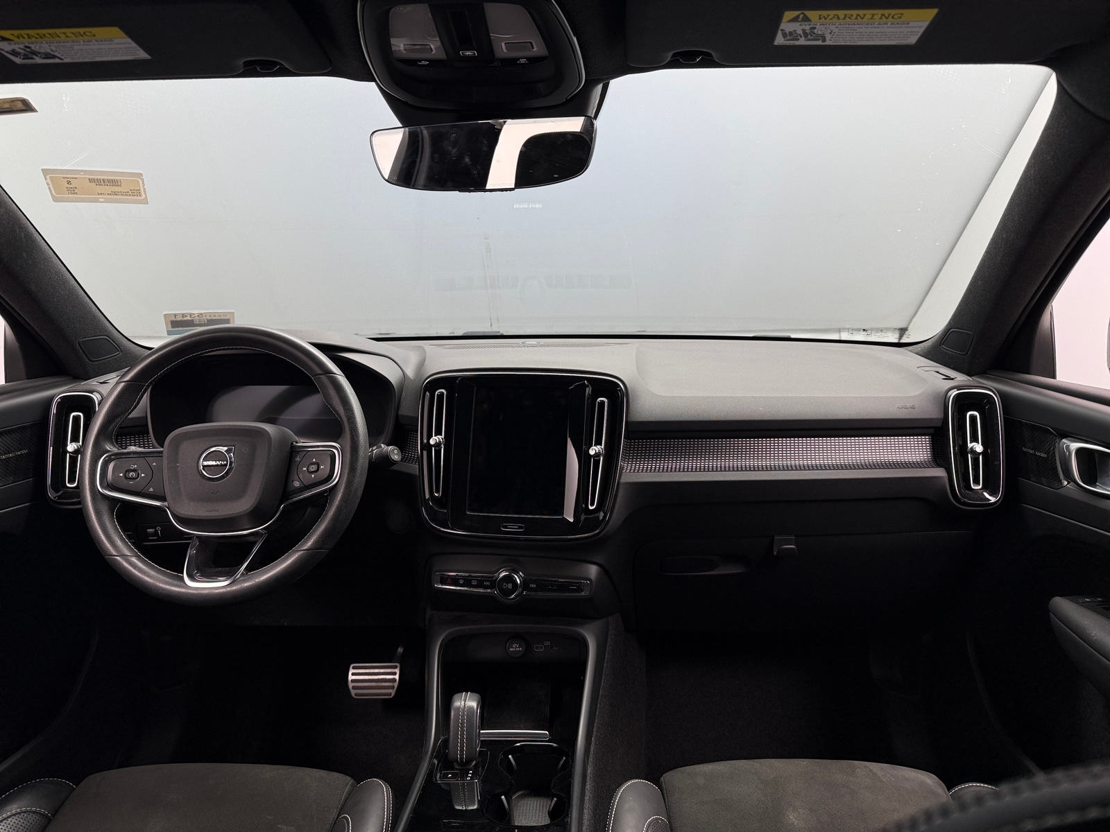 Thumbnail: 2021 Volvo XC40 - 2