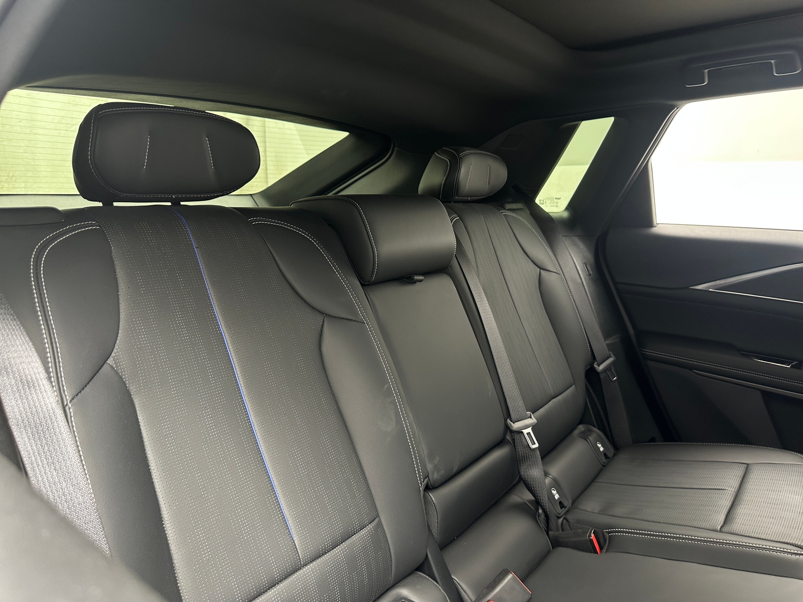 Thumbnail: 2024 Cadillac Lyriq - 5