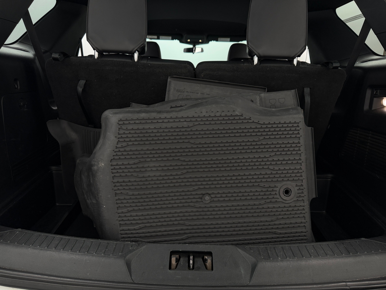 Thumbnail: 2020 Ford Explorer - 6