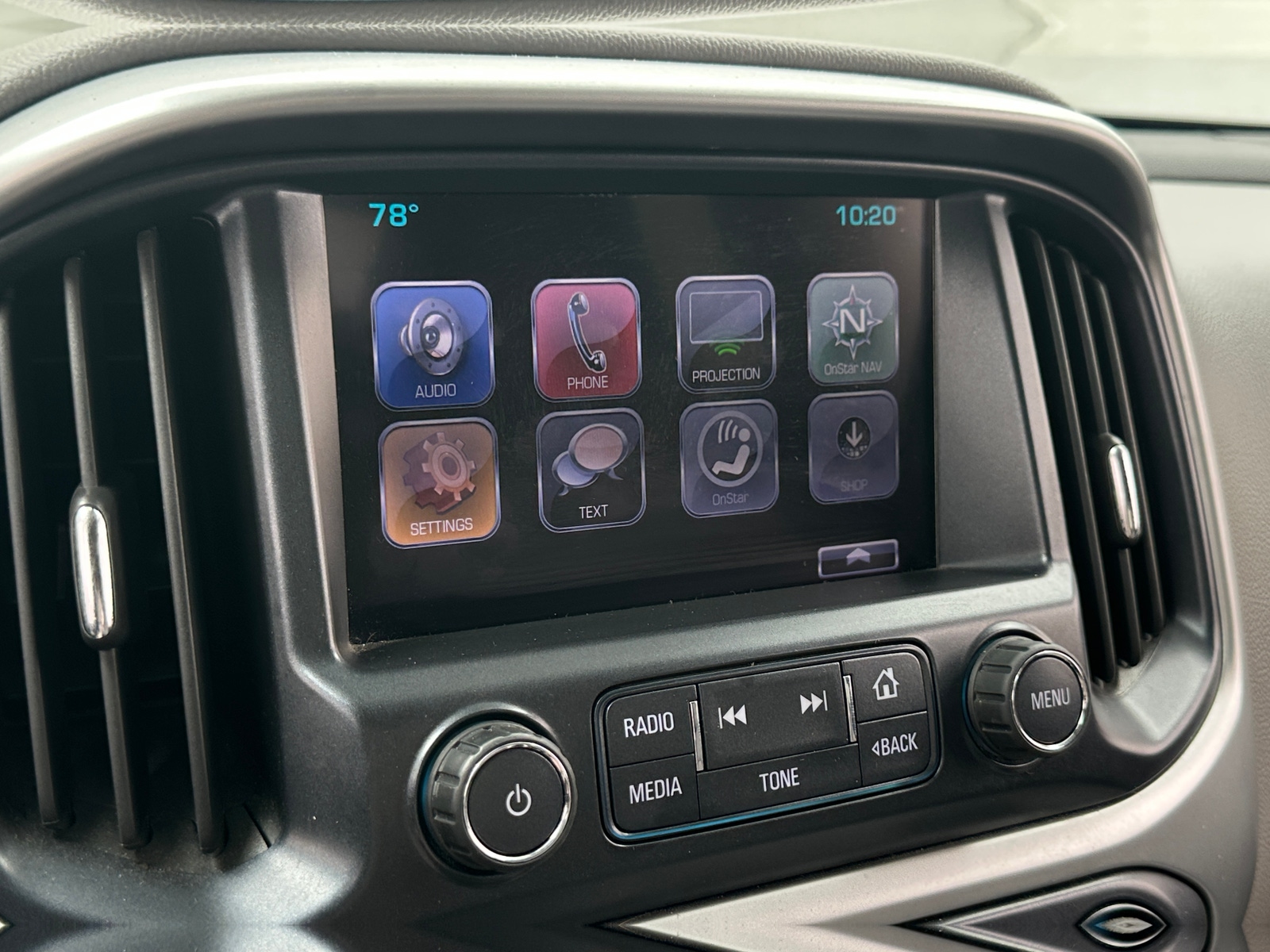 Thumbnail: 2017 Chevrolet Colorado - 4