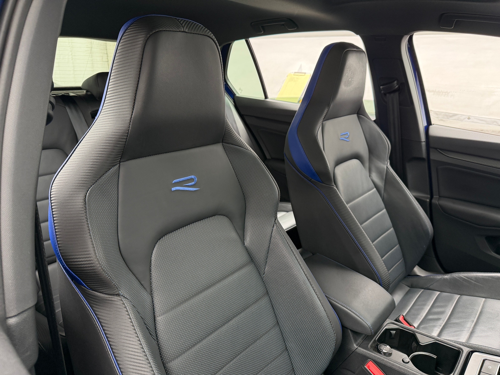 Thumbnail: 2024 Volkswagen Golf - 2