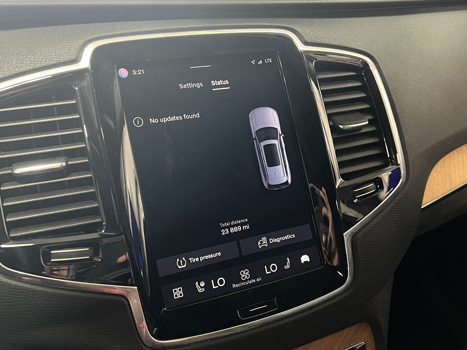 Thumbnail: 2024 Volvo XC90 - 3