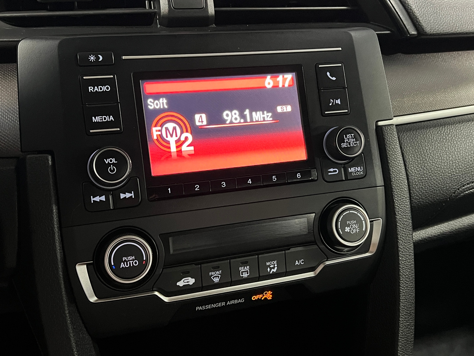 Thumbnail: 2019 Honda Civic - 4