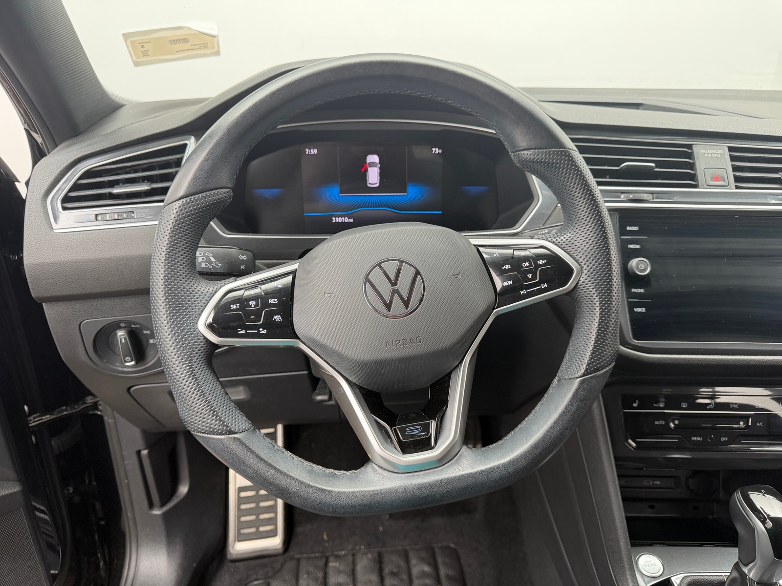Thumbnail: 2024 Volkswagen Tiguan - 4