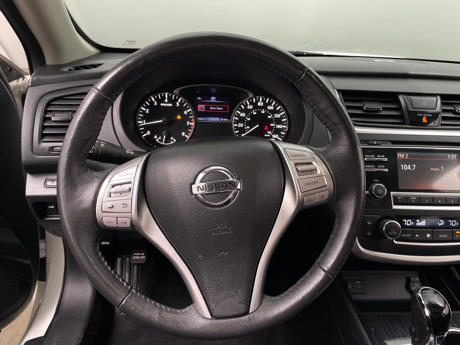Thumbnail: 2017 Nissan Altima - 4
