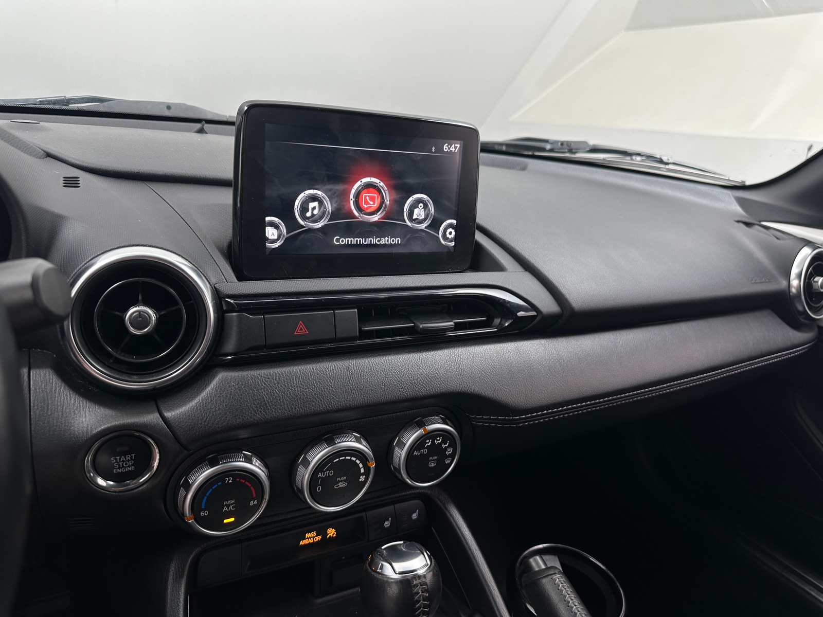 Thumbnail: 2020 Mazda MX-5 Miata - 3