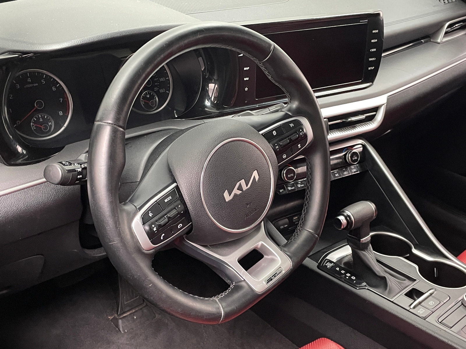 Thumbnail: 2023 Kia K5 - 4