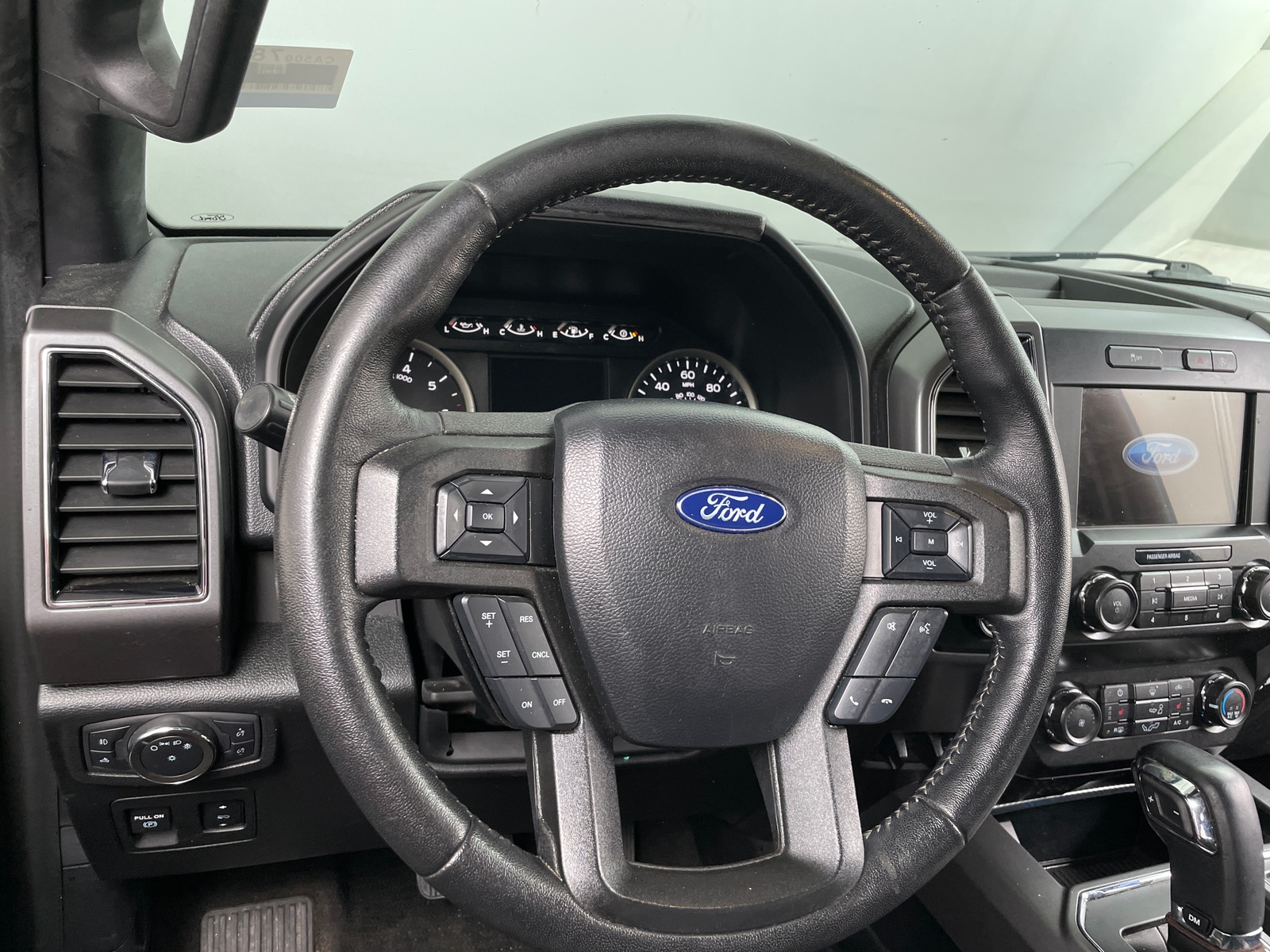 Thumbnail: 2020 Ford Econoline - 5