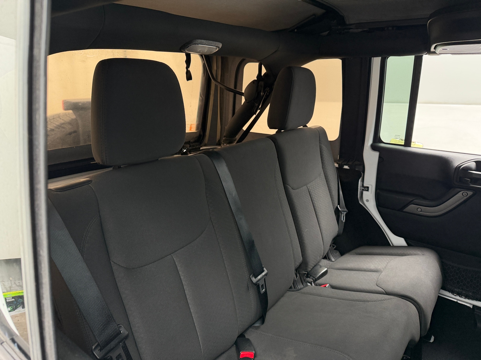 Thumbnail: 2016 Jeep Wrangler - 6