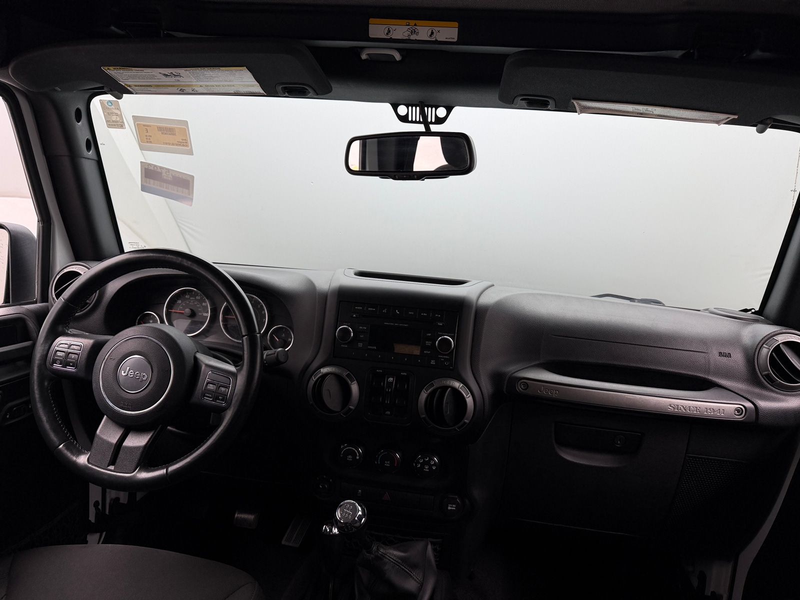 Thumbnail: 2016 Jeep Wrangler - 3