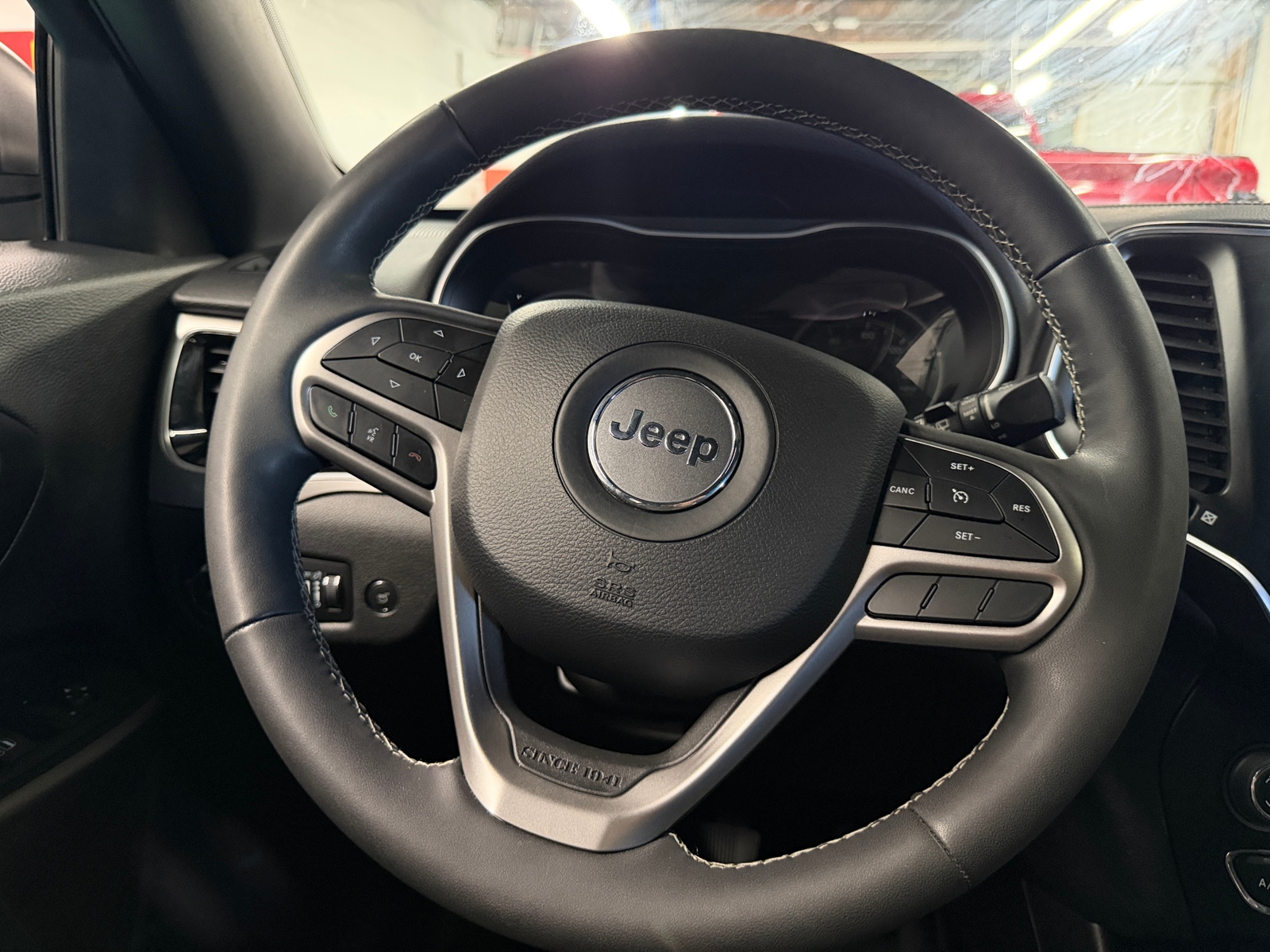 Thumbnail: 2021 Jeep Cherokee - 4