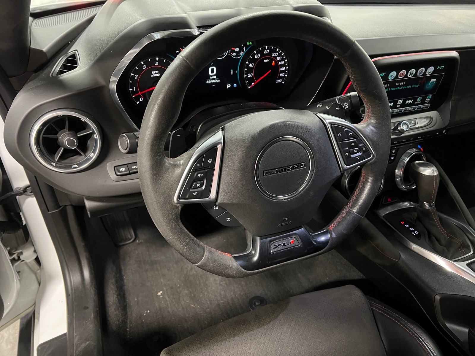 Thumbnail: 2018 Chevrolet Camaro - 3
