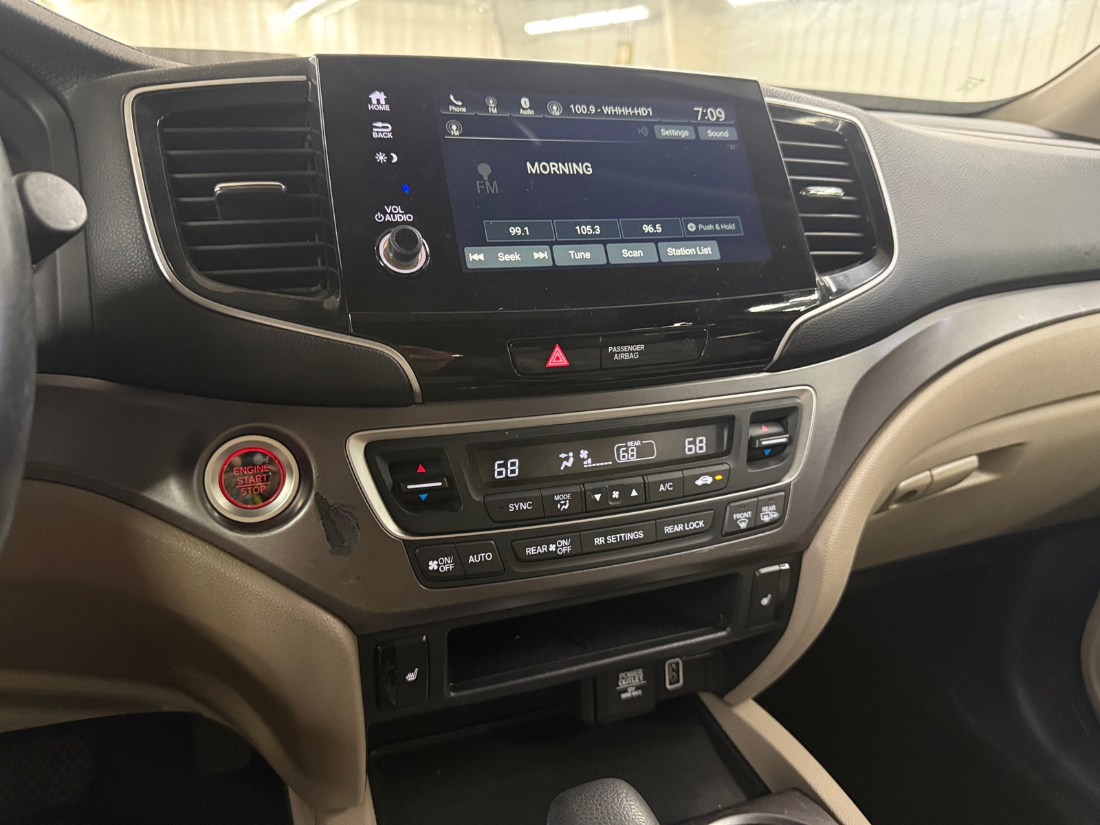 Thumbnail: 2020 Honda Pilot - 4