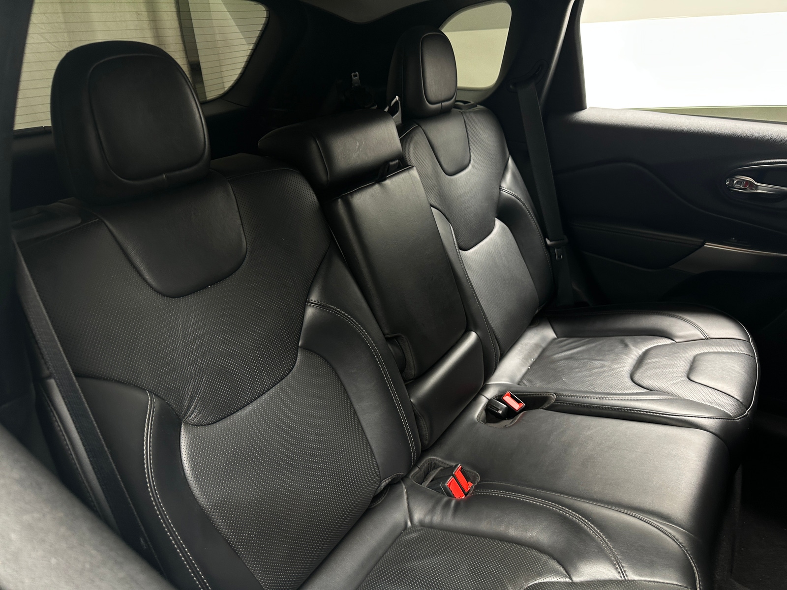 Thumbnail: 2021 Jeep Cherokee - 5